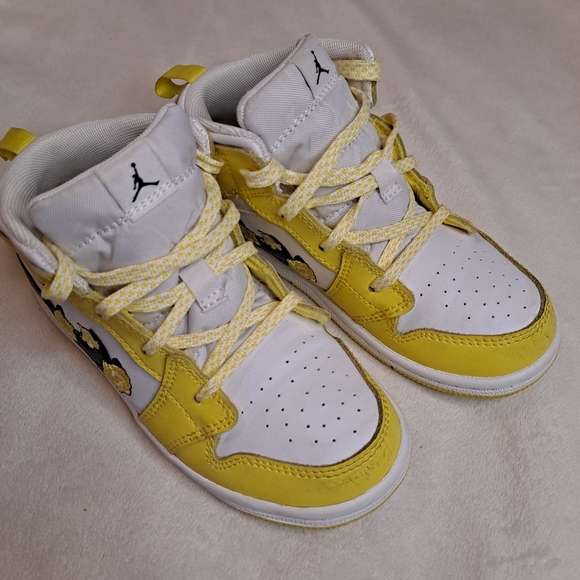 jordan yellow rose